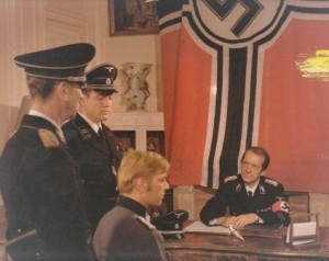 Roger Darton dans "Elsa Fräulein SS"